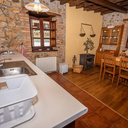 La Casona De Sovina Pension Piloña Buitenkant foto
